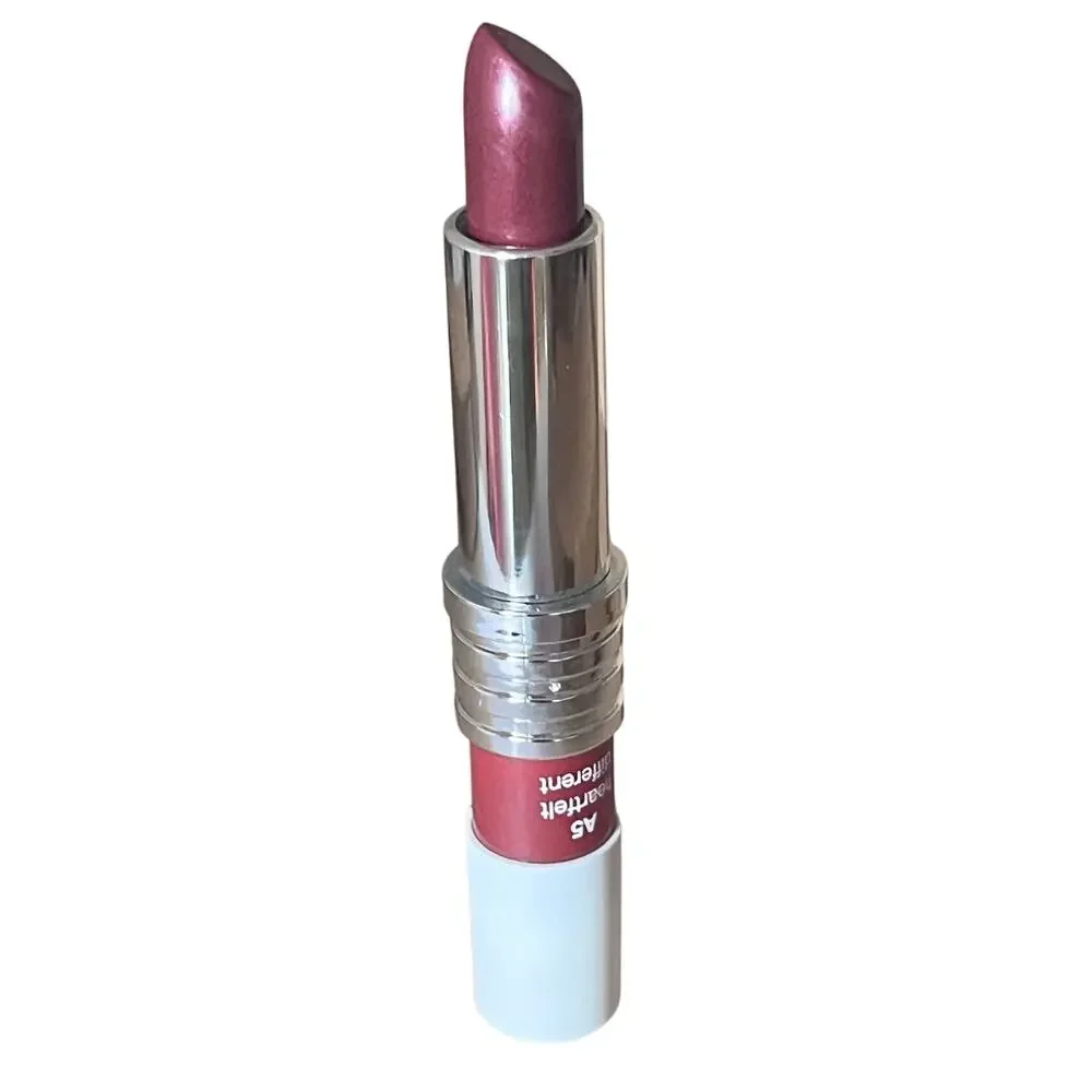 CLINIQUE Different Lipstick in A5 HEARTFELT - Discontinued